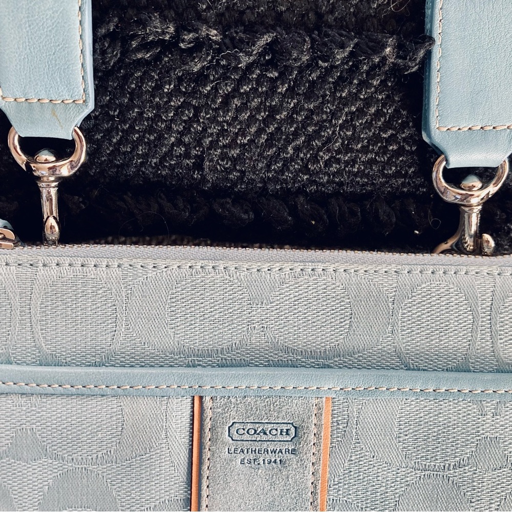 Baby Blue Coach Crossbody Brand New - Picture 5 of 9